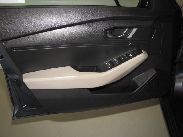 Certified 2023 Honda Accord LX image 32