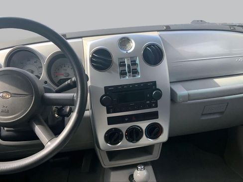Used 2007 Chrysler PT Cruiser Touring FWD image 6