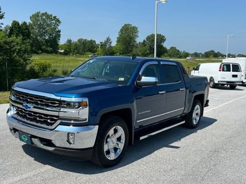 Used 2017 Chevrolet Silverado 1500 LTZ w/ High Desert Package AWD/4WD image 7