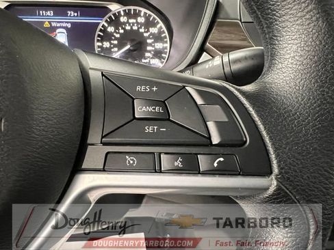 Used 2025 Nissan Altima 2.5 SV FWD image 49