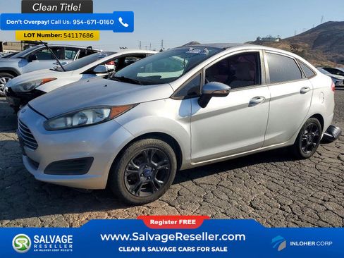 Used 2014 Ford Fiesta SE FWD image 1