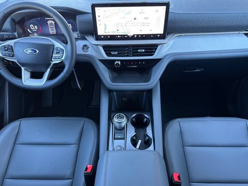 New 2026 Ford Explorer Active w/ Active Comfort Package AWD/4WD image 17