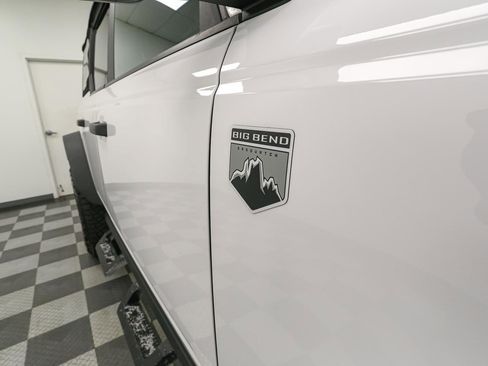 Used 2021 Ford Bronco Big Bend w/ Sasquatch Package AWD/4WD image 8