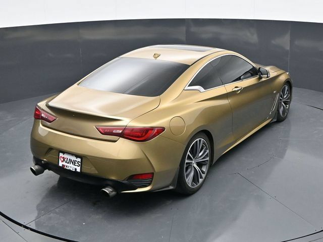 Used 2018 INFINITI Q60 3.0t Luxe AWD/4WD image 9