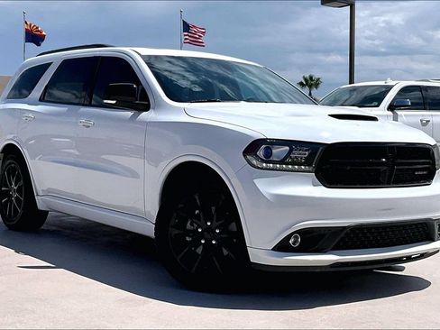 Used 2018 Dodge Durango GT w/ Premium Group RWD image 2