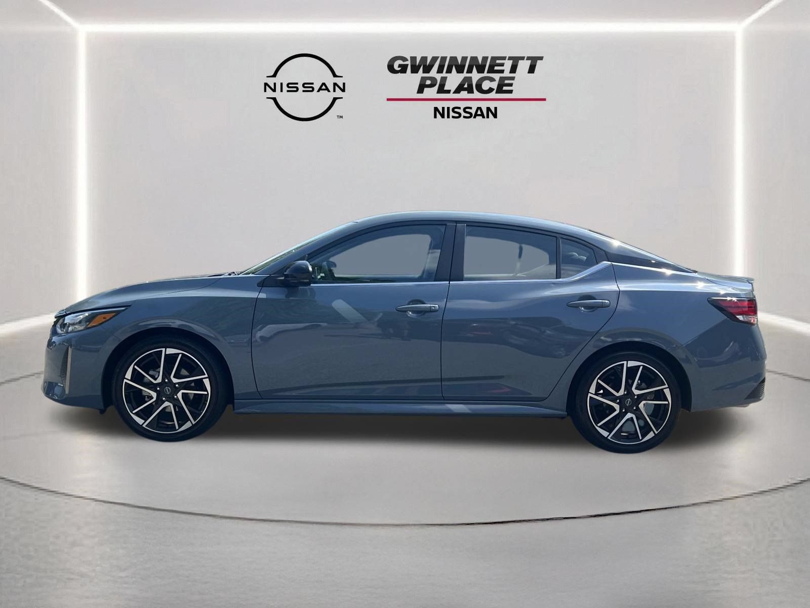 Used 2025 Nissan Sentra SR FWD image 22