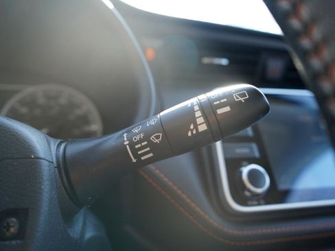 Used 2020 Nissan Kicks SR w/ SR Premium Package image 27