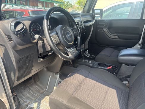 Used 2012 Jeep Wrangler Sport image 6