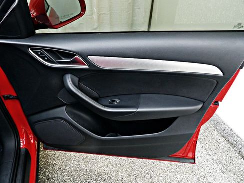 Used 2017 Audi Q3 2.0T Premium Plus w/ Premium Plus Package image 11