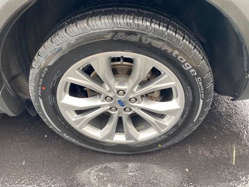 Used 2021 Ford Explorer XLT w/ Equipment Group 202A image 27