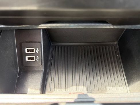 Used 2019 Ford F150 XLT w/ Equipment Group 302A Luxury AWD/4WD image 41