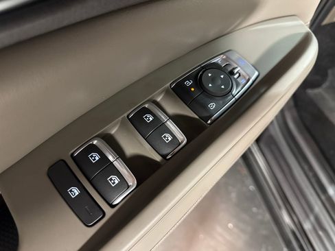 New 2026 Kia Carnival EX FWD image 25