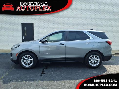 Used 2024 Chevrolet Equinox LT w/ LPO, Floor Liner Package FWD image 1