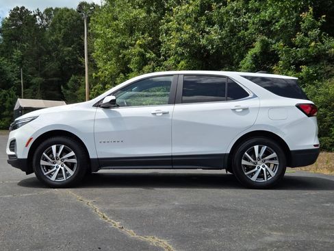 Used 2022 Chevrolet Equinox LT AWD/4WD image 3