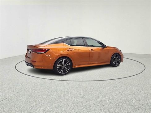 Used 2020 Nissan Sentra SR w/ Trunk Package image 8