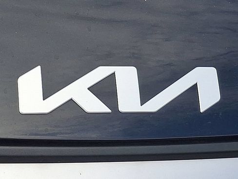 Certified 2023 Kia Sportage LX AWD/4WD image 29