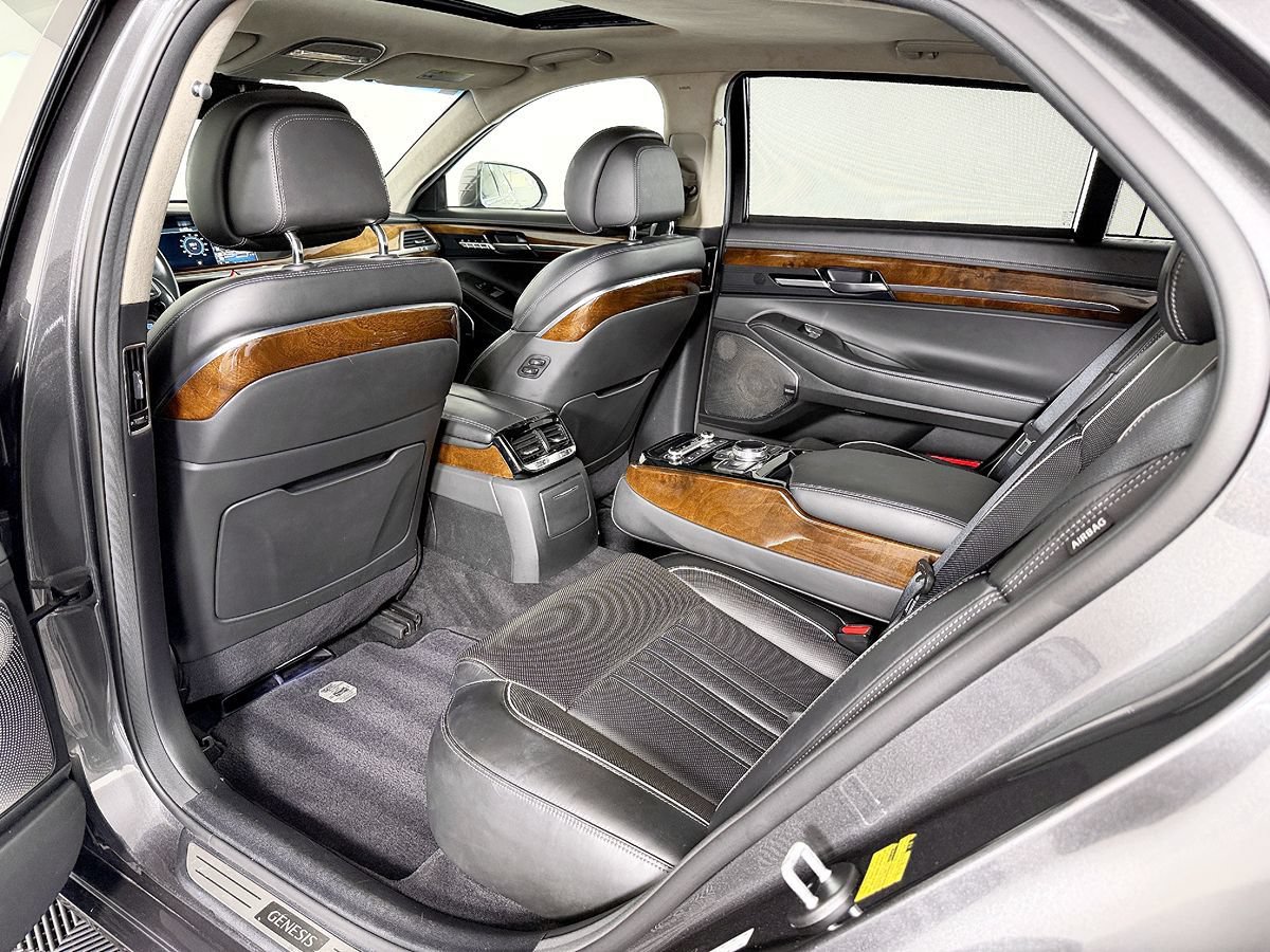 Used 2019 Genesis G90 3.3T Premium AWD/4WD image 41