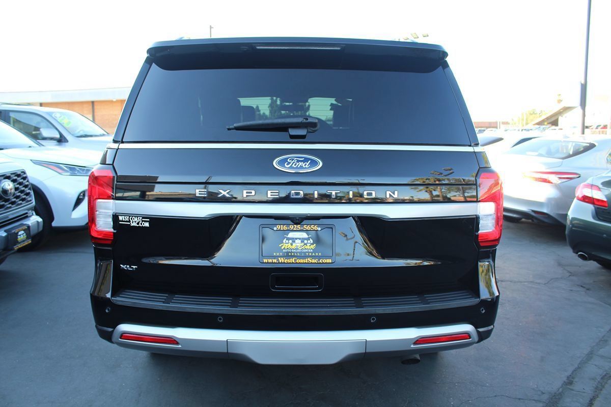 Used 2022 Ford Expedition XLT AWD/4WD image 6