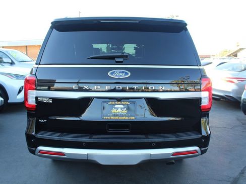 Used 2022 Ford Expedition XLT AWD/4WD image 6