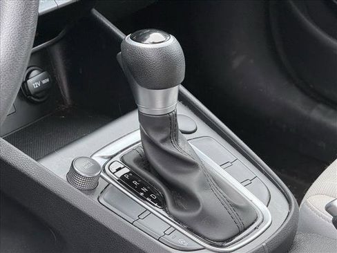 Used 2022 Hyundai Kona SEL image 9