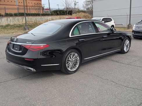 Certified 2021 Mercedes-Benz S 580 4MATIC Sedan image 3