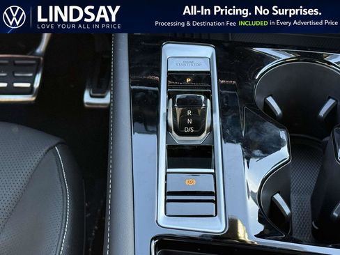 New 2026 Volkswagen Atlas Cross Sport SEL R-Line AWD/4WD image 17