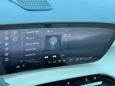 New 2026 Buick Enclave Avenir w/ Super Cruise Package FWD image 21