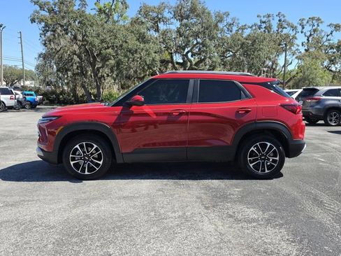 Used 2026 Chevrolet TrailBlazer LT w/ Convenience Package image 2