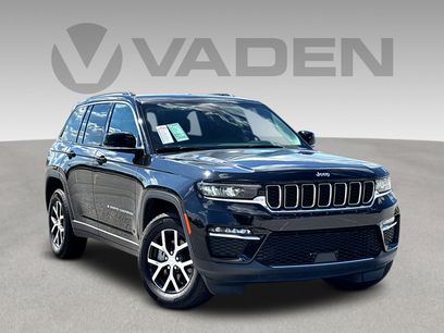 Used 2023 Jeep Grand Cherokee Limited w/ Trailer Tow Prep Group (B)