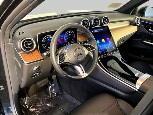 Used 2026 Mercedes-Benz GLC 300 4MATIC image 18