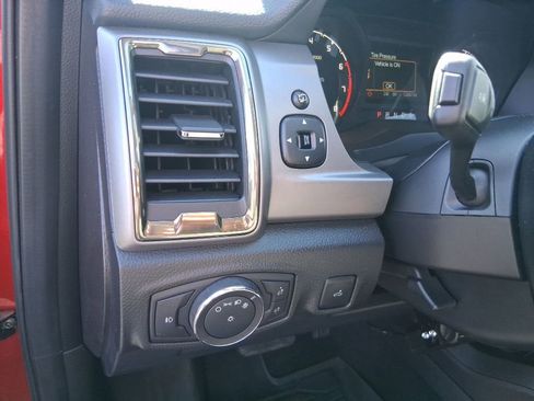 Used 2019 Ford Ranger XLT w/ Equipment Group 301A Mid image 13