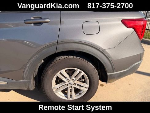 Used 2023 Ford Explorer XLT w/ Equipment Group 202A image 9