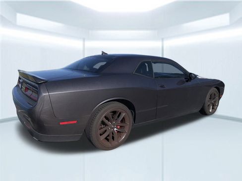 Used 2022 Dodge Challenger GT w/ Plus Package image 16