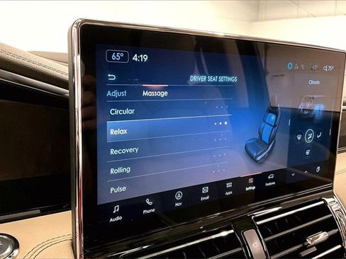 Used 2024 Lincoln Navigator Reserve image 38