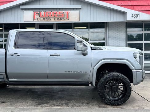 Used 2024 GMC Sierra 2500 Denali Ultimate w/ Max Trailering Package AWD/4WD image 12