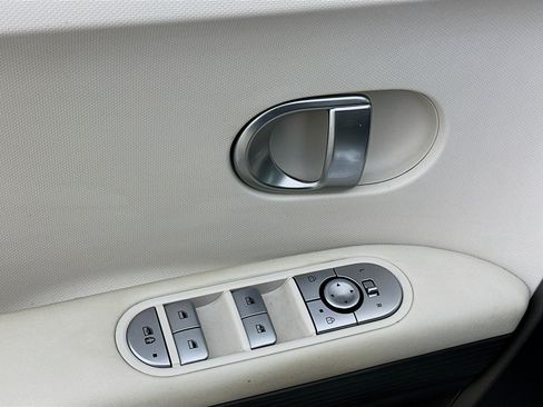 Used 2024 Hyundai Ioniq 5 SEL RWD image 15