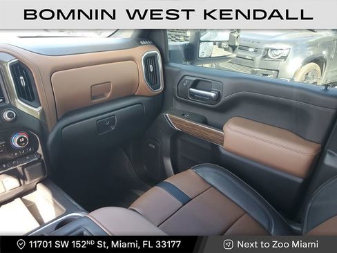 Used 2022 Chevrolet Silverado 3500 High Country w/ Technology Package image 15