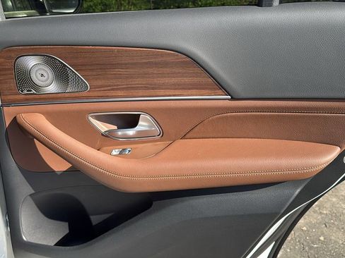 Certified 2026 Mercedes-Benz GLE 450e 4MATIC image 16