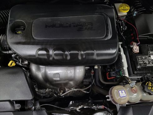 Used 2021 Jeep Cherokee Latitude image 30