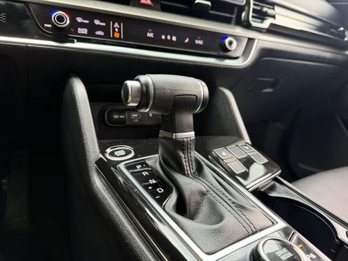 Used 2023 Kia Sportage EX image 38