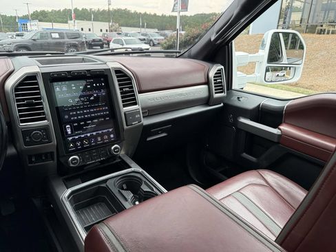 Used 2018 Ford F250 Platinum w/ Platinum Ultimate Package AWD/4WD image 20