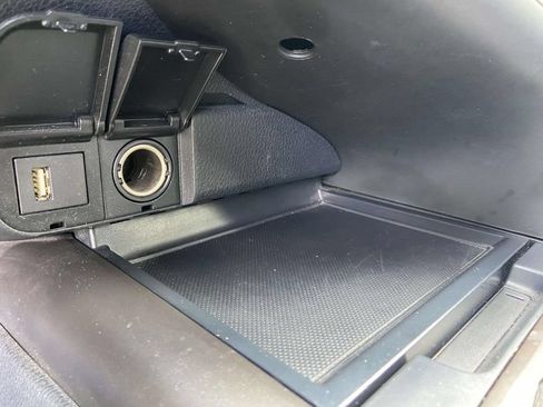 Used 2023 Toyota Camry SE FWD image 21