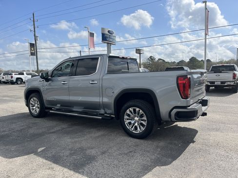 Used 2024 GMC Sierra 1500 Denali w/ Technology Package image 7