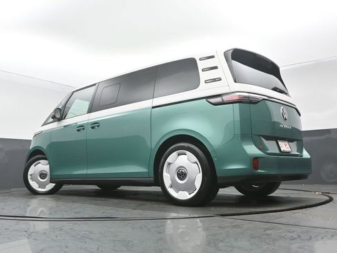Used 2025 Volkswagen ID. Buzz 1st Edition image 27
