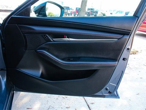Used 2025 MAZDA MAZDA3 Carbon image 27
