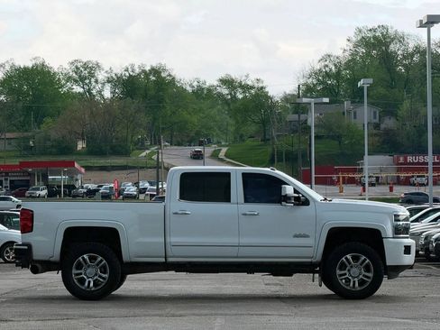 Used 2016 Chevrolet Silverado 2500 High Country w/ Duramax Plus Package AWD/4WD image 6