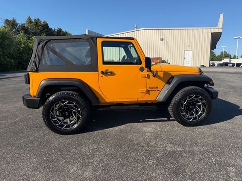 Used 2012 Jeep Wrangler Sport AWD/4WD image 23
