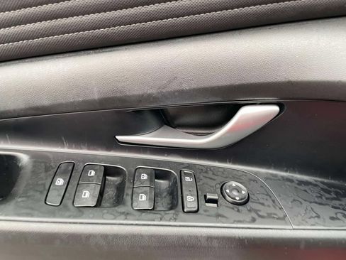 Used 2023 Hyundai Elantra SEL w/ Convenience Package FWD image 19