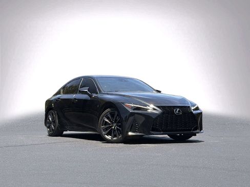Used 2025 Lexus IS 350 F Sport RWD image 2
