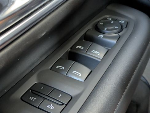 Used 2024 Chevrolet Tahoe LT RWD image 27